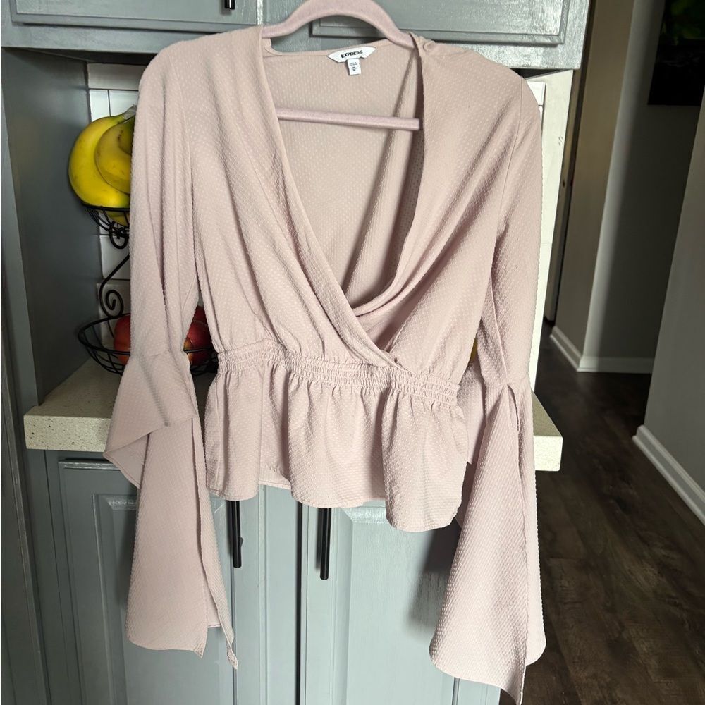 Express Women's Blouse in Soft Pink